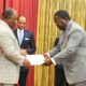 Gabon : Ali Bongo reconduit son Premier ministre après la démission du gouvernement