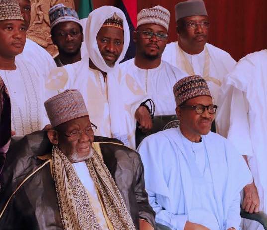 Nigeria : le Khalife Général de Médina Baye, Cheikh Ahmad Tidiane Ibrahim Niass reçu par le président Buhari