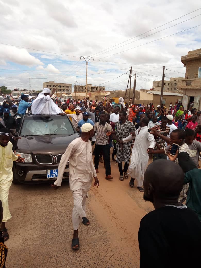 Kaolack : regarder l'arrivée d'imam Alioune Badara Ndao en images