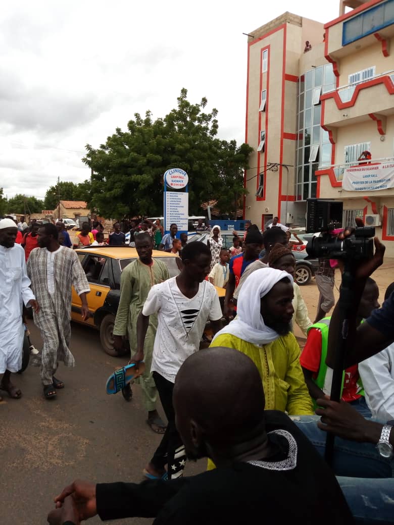 Kaolack : regarder l'arrivée d'imam Alioune Badara Ndao en images