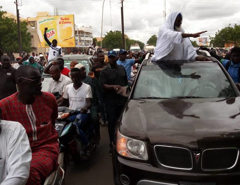 Kaolack : regarder l'arrivée d'imam Alioune Badara Ndao en images