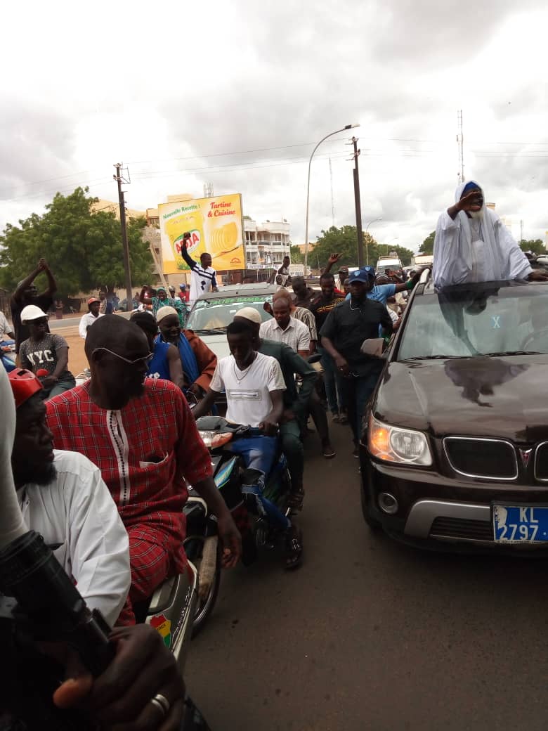 Kaolack : regarder l'arrivée d'imam Alioune Badara Ndao en images