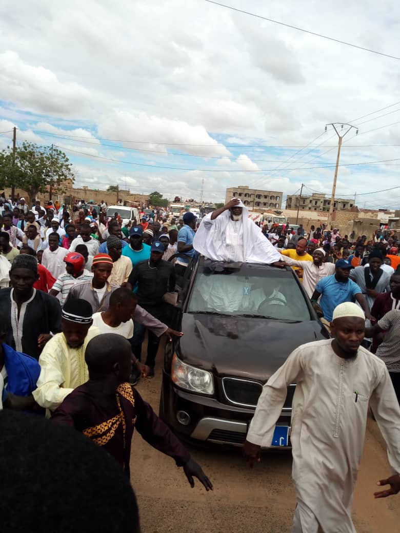 Kaolack : regarder l'arrivée d'imam Alioune Badara Ndao en images