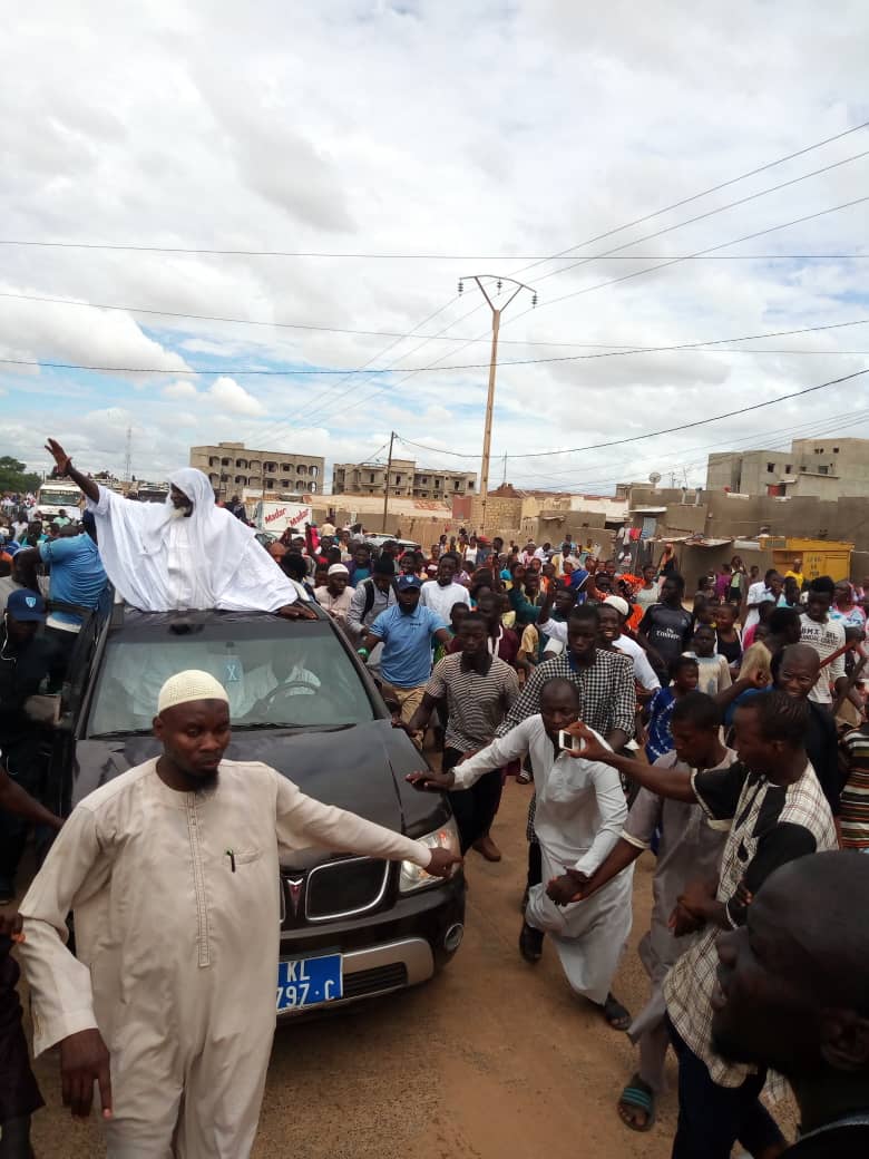 Kaolack : regarder l'arrivée d'imam Alioune Badara Ndao en images