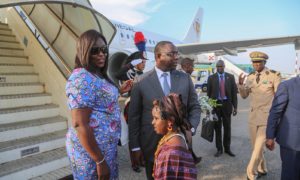 Macky et Marième Sall Avion Voyage