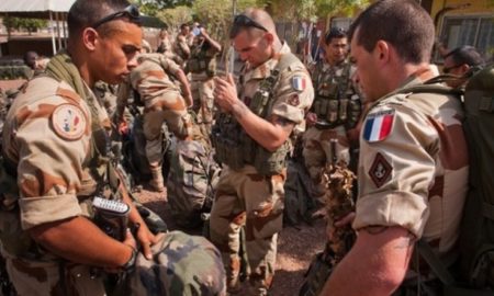 Des Militaires soldats Français au Mali