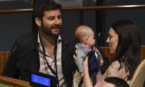 People : la Première ministre néo-zélandaise et son bébé, vedettes à l’ONU