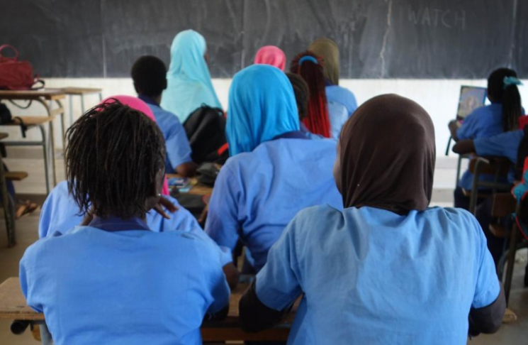 Sénégal : Des adolescentes exploitées sexuellement et harcelées dans des écoles