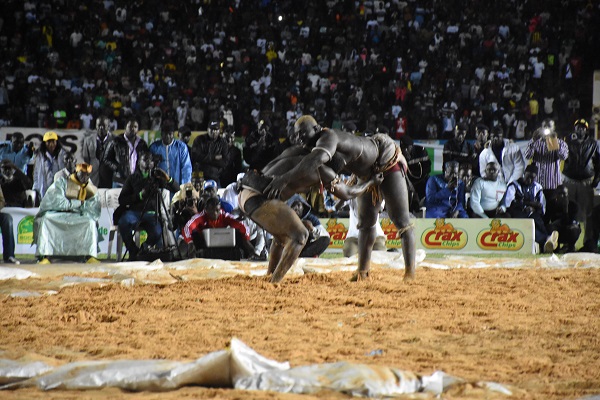 Photos : revivez la belle victoire de Balla Gaye 2 sur Modou Lo en images