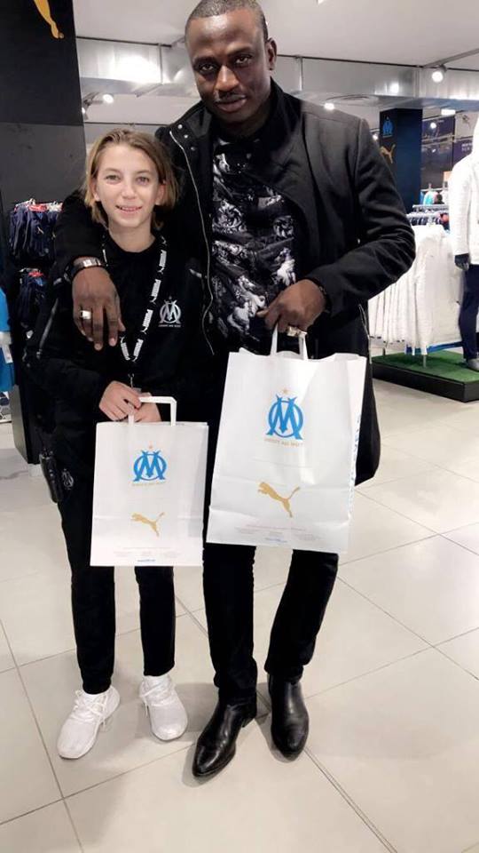 Mercato insolite : le jeune leader politique Ousmane Noel Dieng "signe" à l'Olympique de Marseille