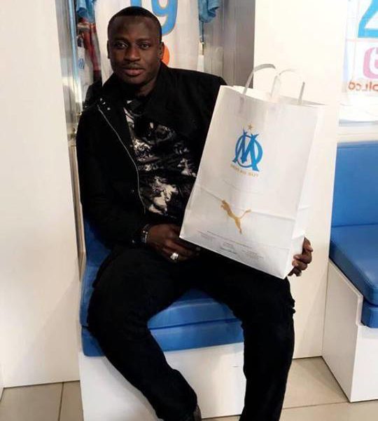 Mercato insolite : le jeune leader politique Ousmane Noel Dieng "signe" à l'Olympique de Marseille