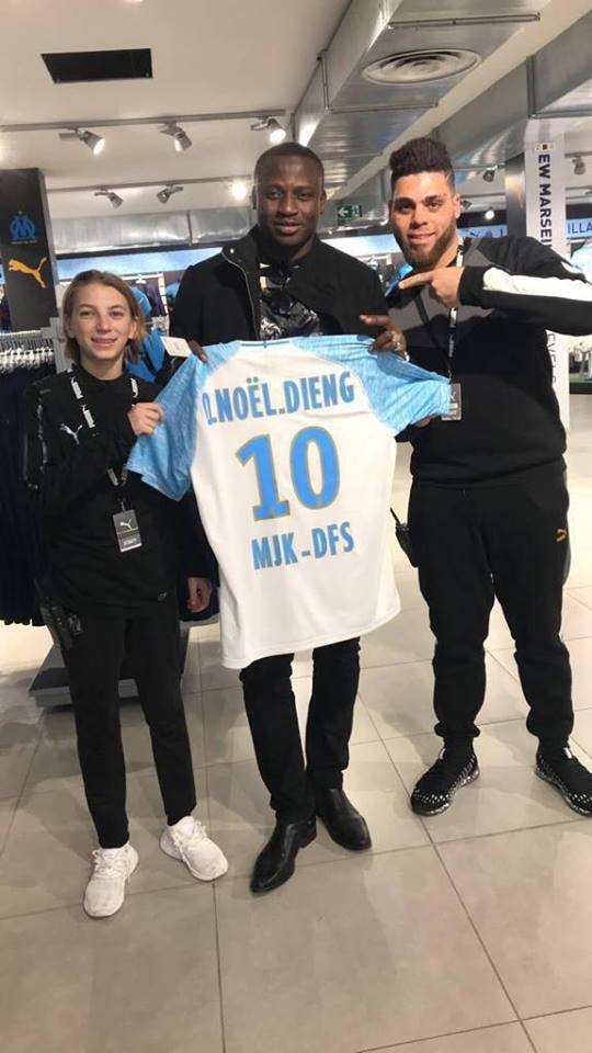 Mercato insolite : le jeune leader politique Ousmane Noel Dieng "signe" à l'Olympique de Marseille