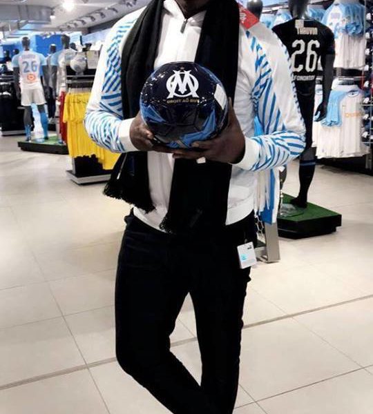 Mercato insolite : le jeune leader politique Ousmane Noel Dieng "signe" à l'Olympique de Marseille