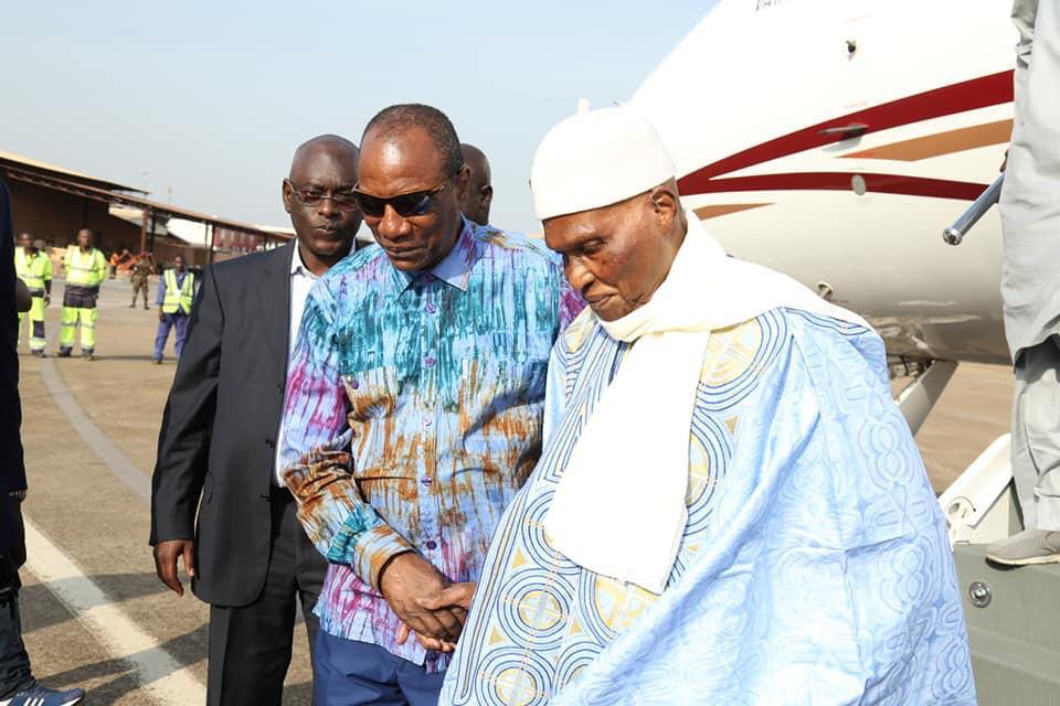 Alpha Condé reçoit Abdoulaye WADE à Conakry