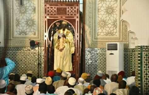 Dakar : l'homme qui a voulu de poignarder l’Imam de la Grande Mosquée, déféré ce lundi