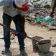 Kaolack : les jeunes de Médina Mbaba démarrent par leur propre moyen, la construction d'un pont pour la traversée du canal à ciel ouvert de leur quartier