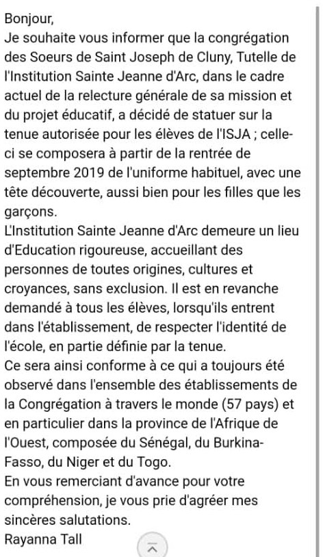 À Dakar :  l’institut Jeanne d’arc interdit aux élèves voilées de rentrer dans l’Etablissement et choque les Musulmans