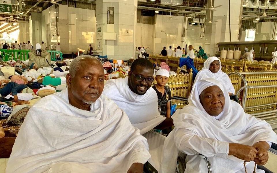 Photos : Serigne Baba Lamine Niass et sa soeur Seyda Mariama Niass à la Mecque