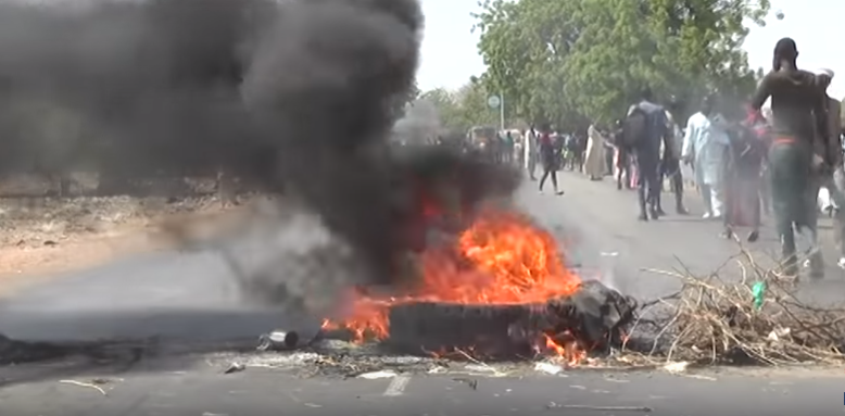 Dans la rue pour réclamer la réparation de leur forage : les habitants de Koutal bombardés de lacrymogènes par des gendarmes