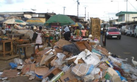 Kaolack : le marché central inondé par les ordures