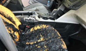 voiture brulée Pastef Thiénaba