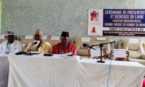 Cérémonie de présentation et dédicace : Cheikh Ahmed Niang présente son livre Shaykh Ibrahim Niass, Homme-Monde ou Homme du monde (Tome2)