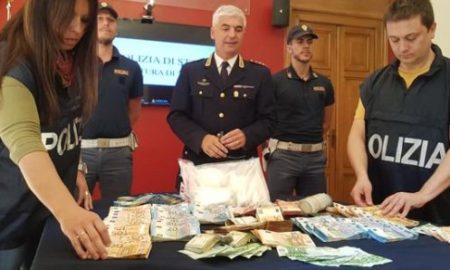 Police cocaine drogue argent