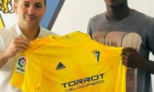 Officiel : le jeune joueur de Ndangane Fc, Arona Diawara s'engage avec Cadiz Cf