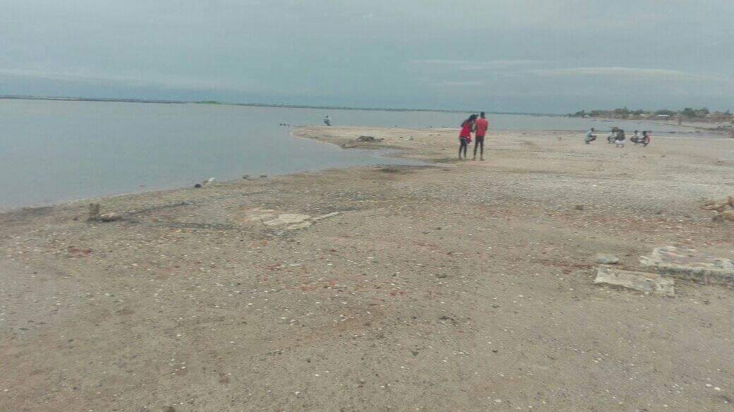 Action citoyenne : Brakizup et Dastler Mbedd nettoient et changent le visage de la plage du Relais à Kaolack