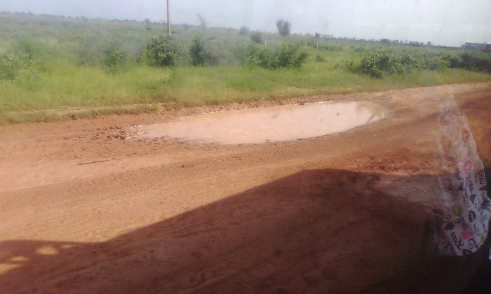 Kaolack : regardez le mauvais état de la route Mbadakhoune-Kahone