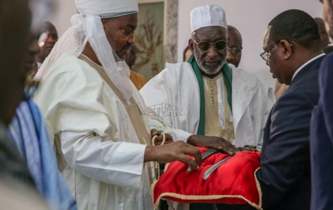 Après le sabre, la famille Tall réclame les autres objets de Cheikh Omar