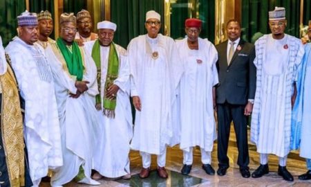 Muhammadu Buhari recevant Baba Lamine Niass au Nigéria