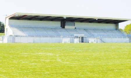 Guinguinéo : les jeunes dénoncent l’arrêt des travaux du stade municipal