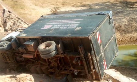 Mbadakhoune: un camion endommage le pont... la population dans la difficulté