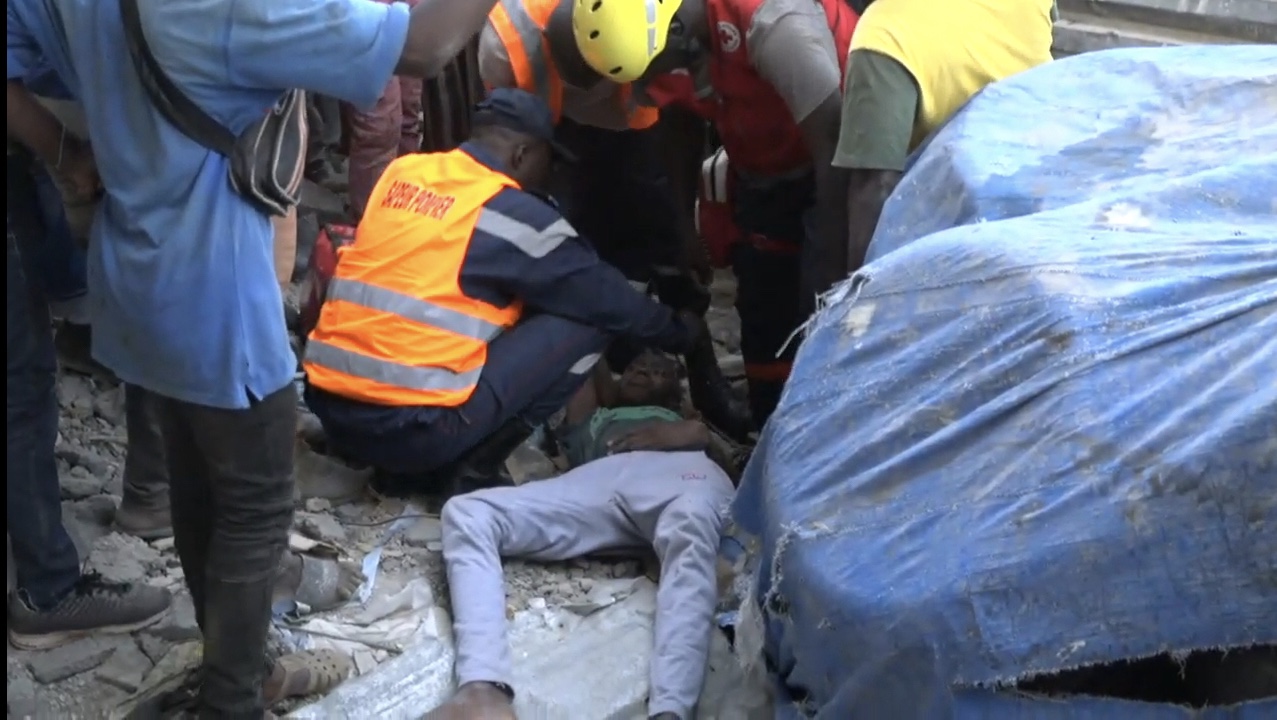 Victime d'une chute d'un immeuble sapeurs pompiers