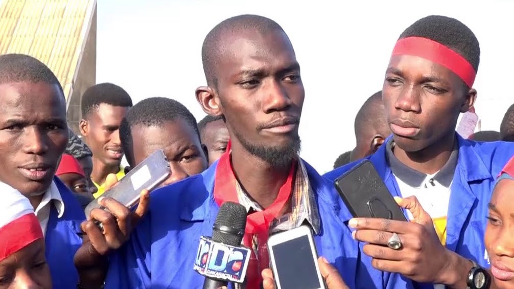 des élèves du lycée technique et commercial Elhadji Abdoulaye Niass de Kaolack