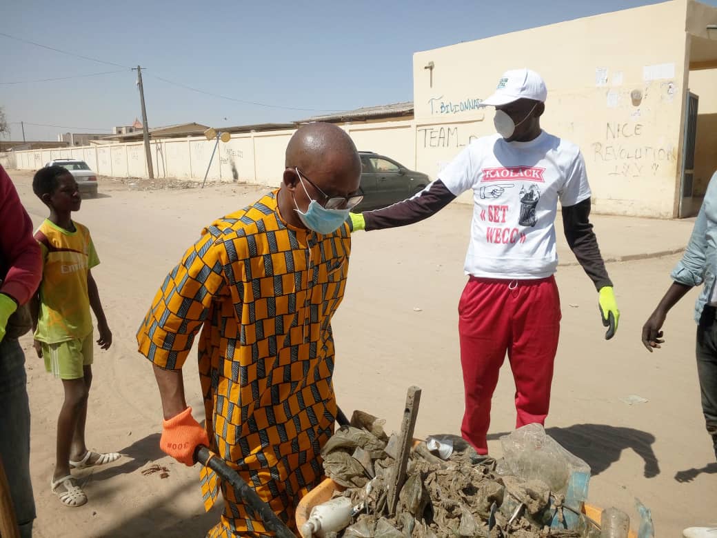 "Cleaning Day" à Kaolack : la population de Dialégne répond massivement à l'appel