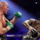 Tyson Fury bat Deontay Wilde