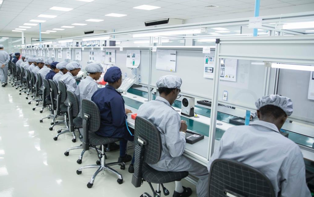Après la visite de Macky à Dubaï : une usine de production de smartphones à Dakar