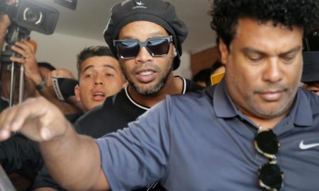Paraguay: Ronaldinho coincé à Asuncion dans une affaire de faux passeport