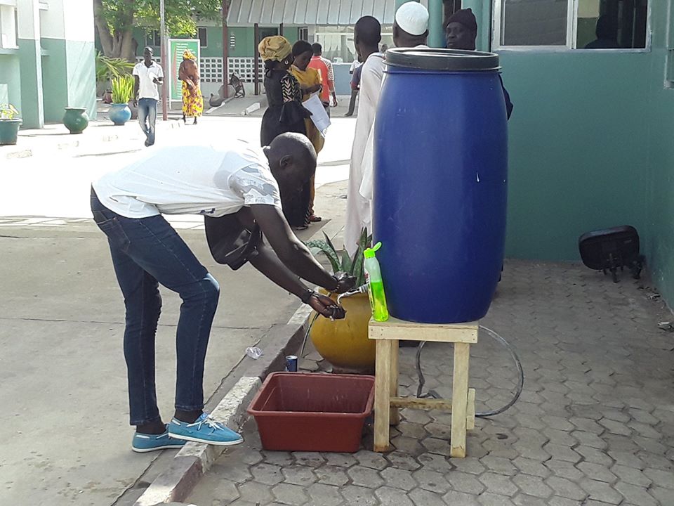 Coronavirus : les images de la lutte contre le virus à l'hôpital de Kaolack