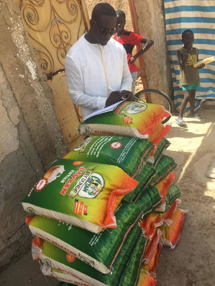 Covid-19 : Baye Dia de Andd Defar Kaolack distribue des denrées alimentaires aux populations du Saloum