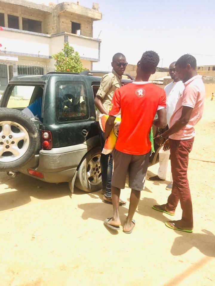 Covid-19 : Baye Dia de Andd Defar Kaolack distribue des denrées alimentaires aux populations du Saloum