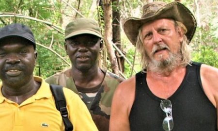 Le professeur Didier Raoult avec le docteur Cheikh Sokhna (