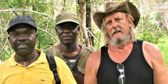 Le professeur Didier Raoult avec le docteur Cheikh Sokhna (