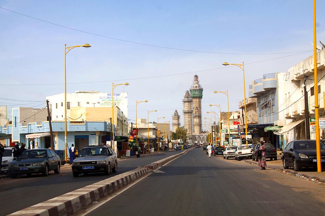 Une rue à Touba