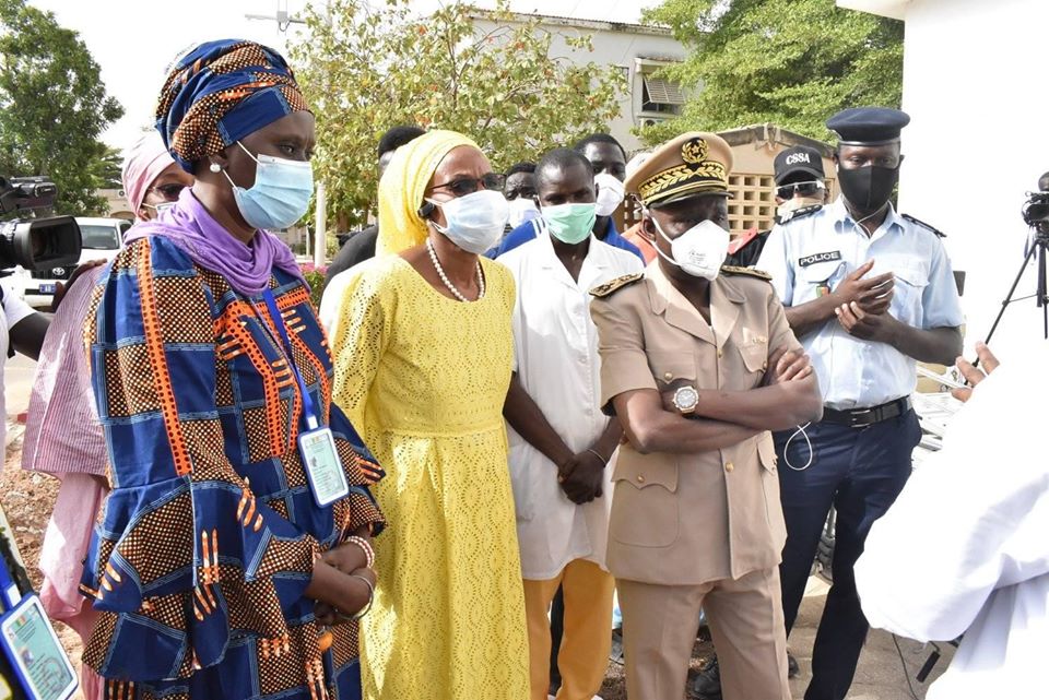 Kaolack : l'hôpital El hadji Ibrahima Niass a réceptionné un don de lits modulables et de termoflashs