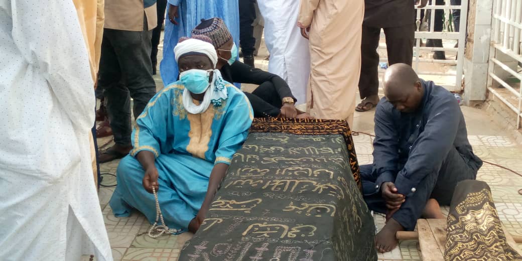 En direct de Médina Baye : les premières images de l'inhumation de Seyda Fatoumata Zahra Niass