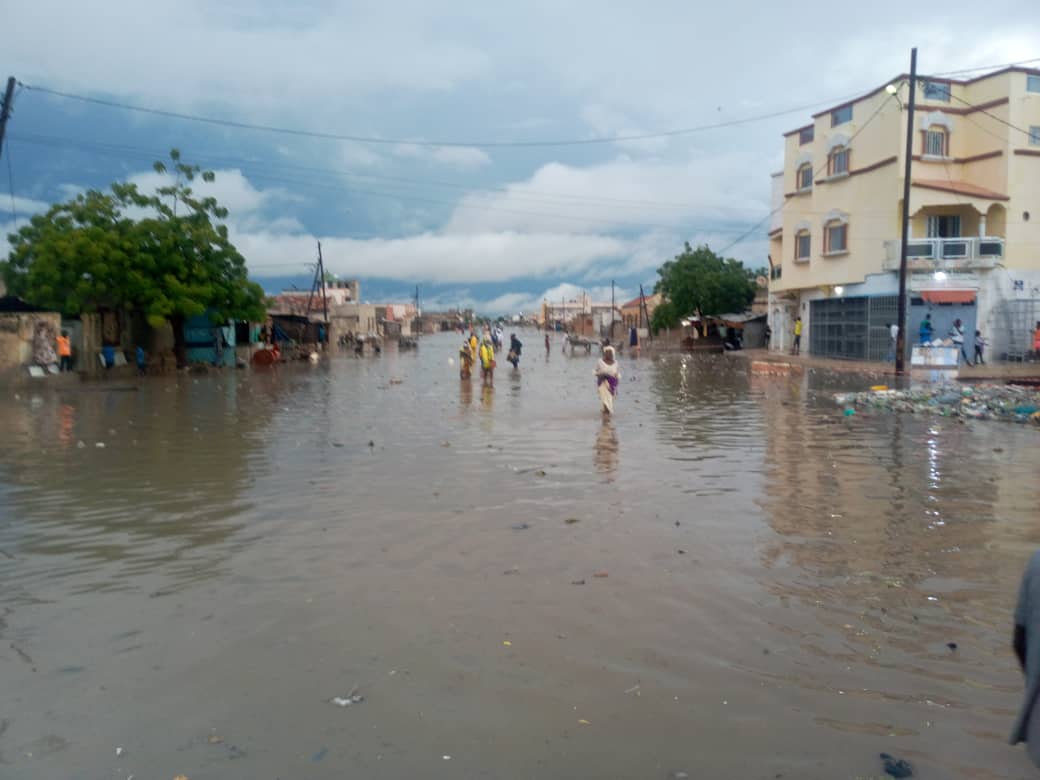 Kaolack : premières fortes pluies, premiers dégâts à travers la ville [Images]