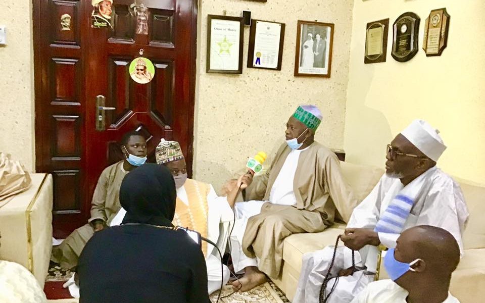 Médina Baye : les images de la présentation de condoléance du Khalife de Léona Niassène à Imam Cheikh Cissé